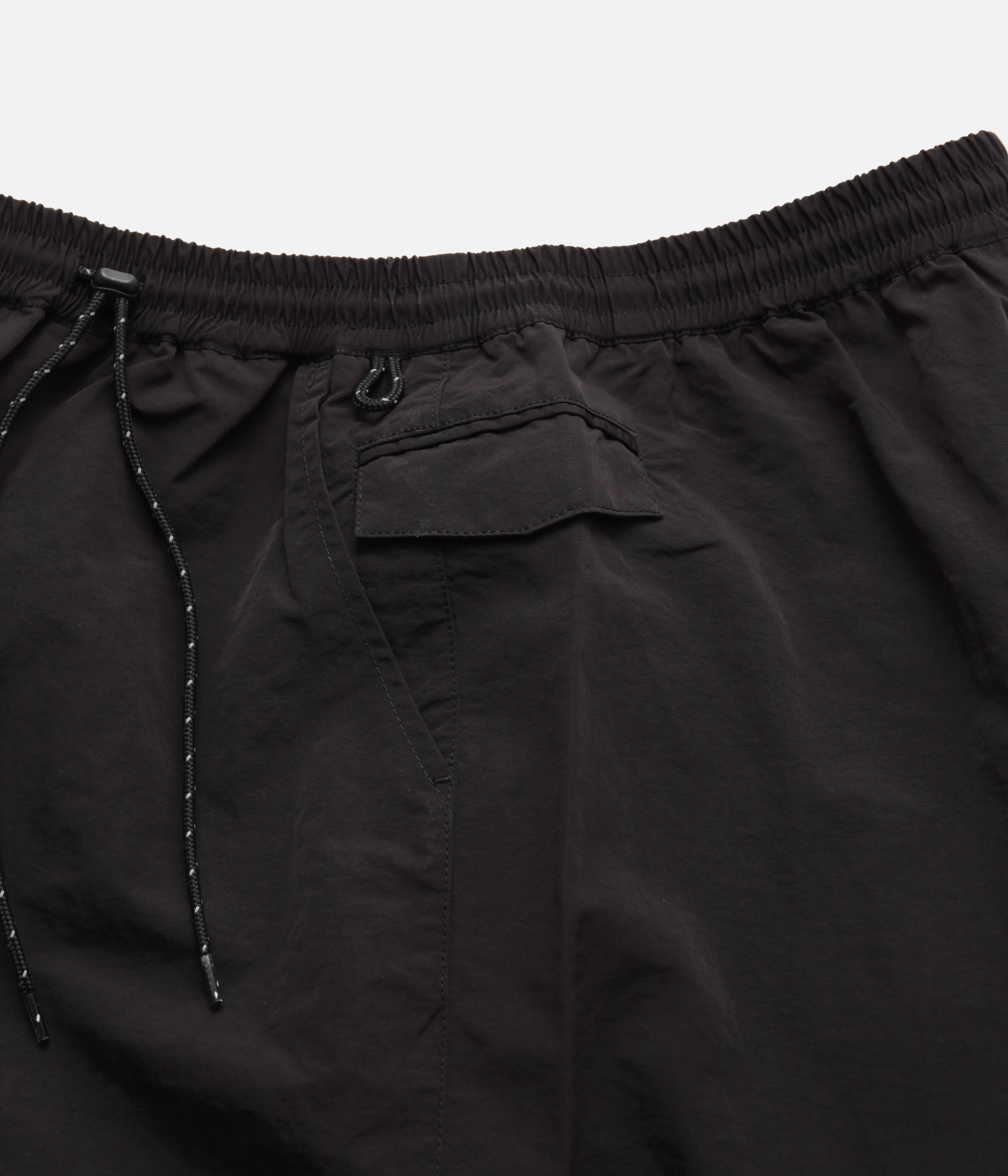 迷迭香 / NYLON HARVEST LOOSE SHORTS (BLACK) – LAFUNQUE
