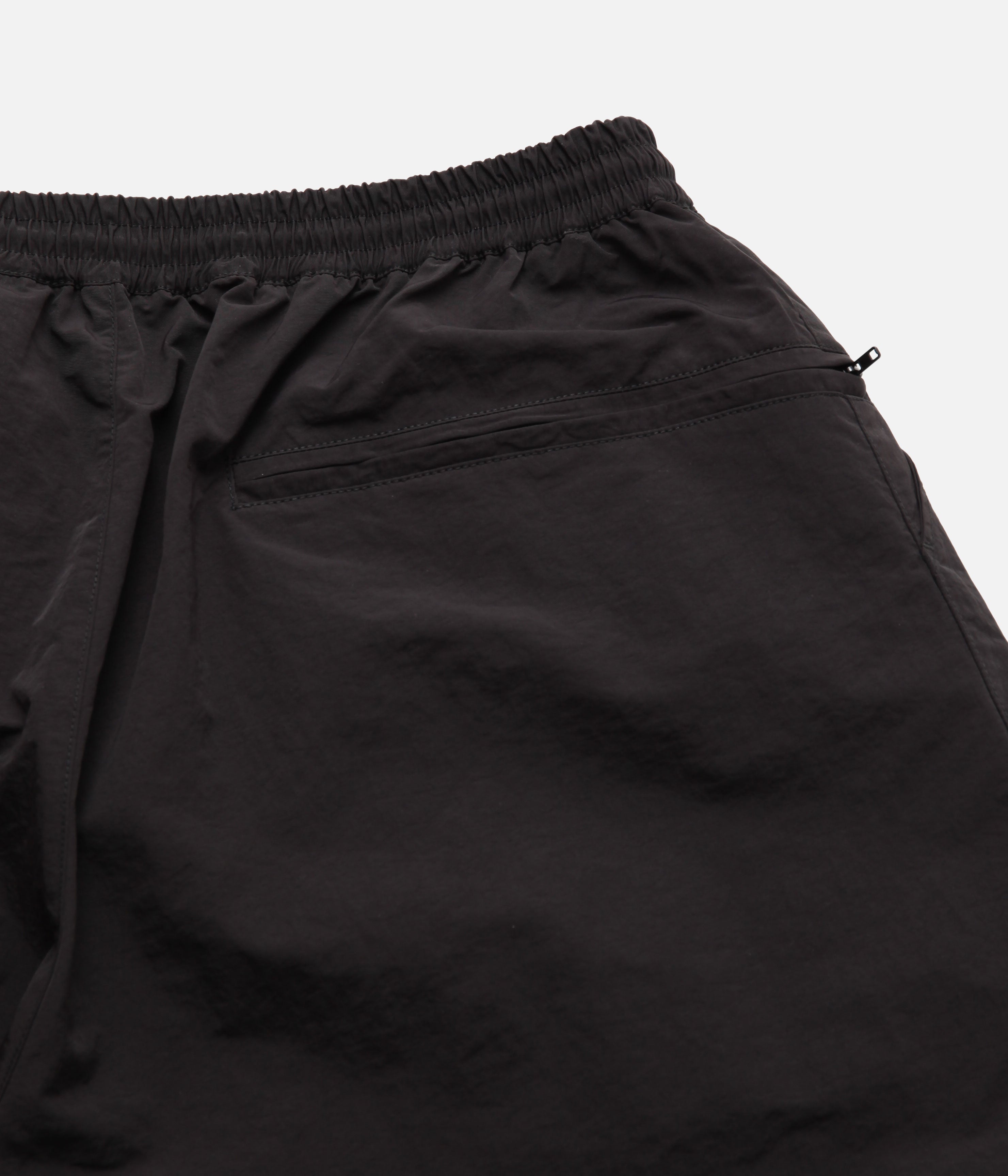 迷迭香 / NYLON HARVEST LOOSE SHORTS (BLACK) – LAFUNQUE