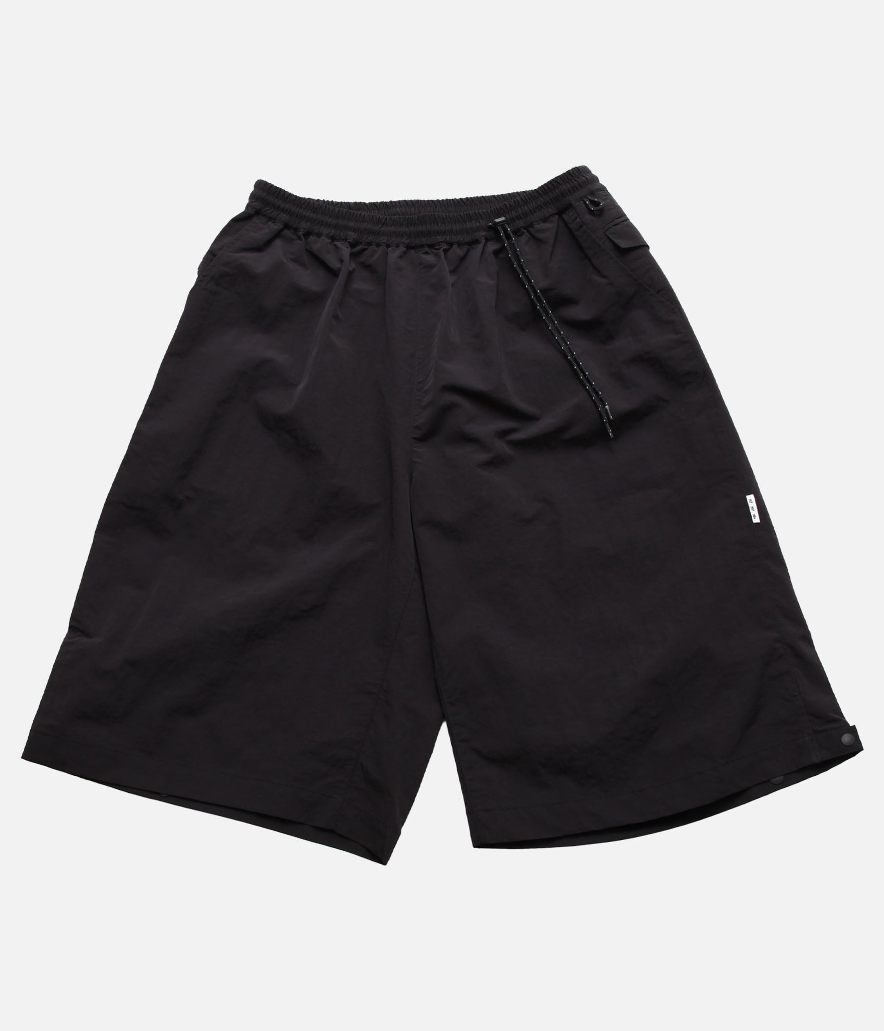 迷迭香　NYLON HARVEST LOOSE SHORTS 4 迷迭香 / NYLON HARVEST LOOSE SHORTS (BLACK) – LAFUNQUE