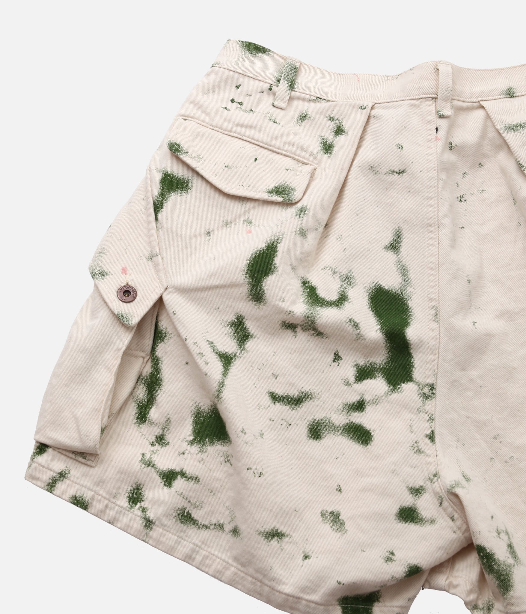 Gurank / CAMO CARGO SHORTS (WHITE CAMO) – LAFUNQUE