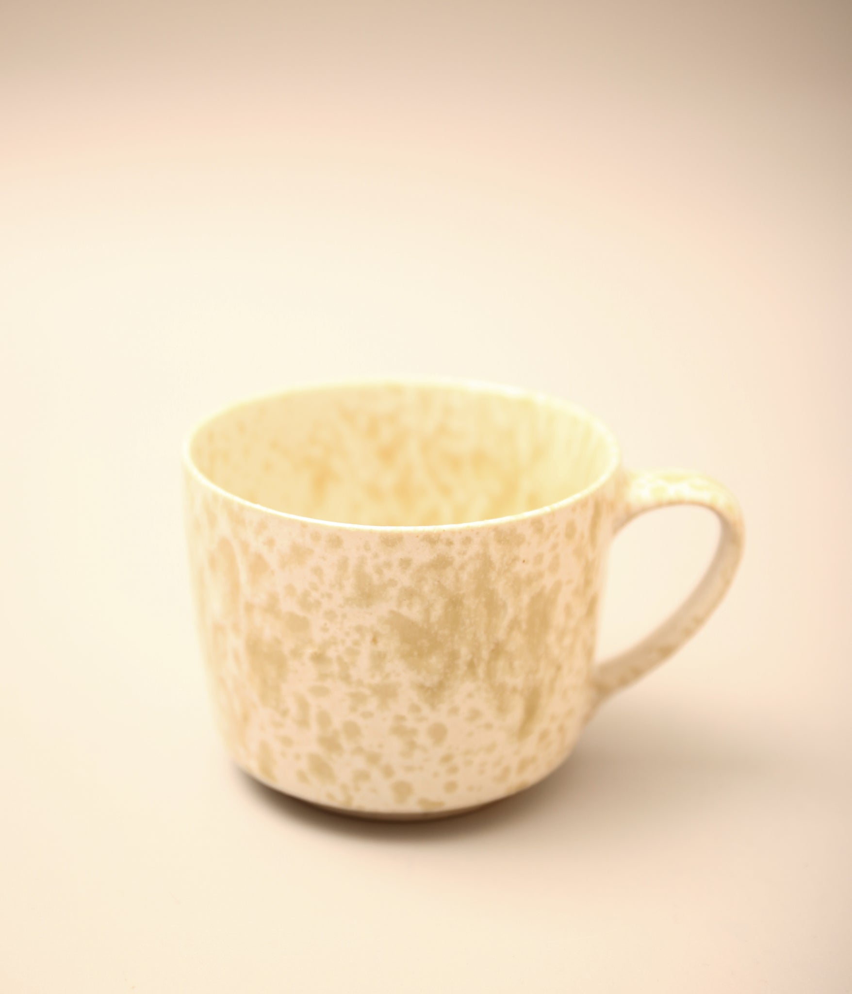 REDUCTION FACTORY / ANGULAR MUG (ECRU WHITE)