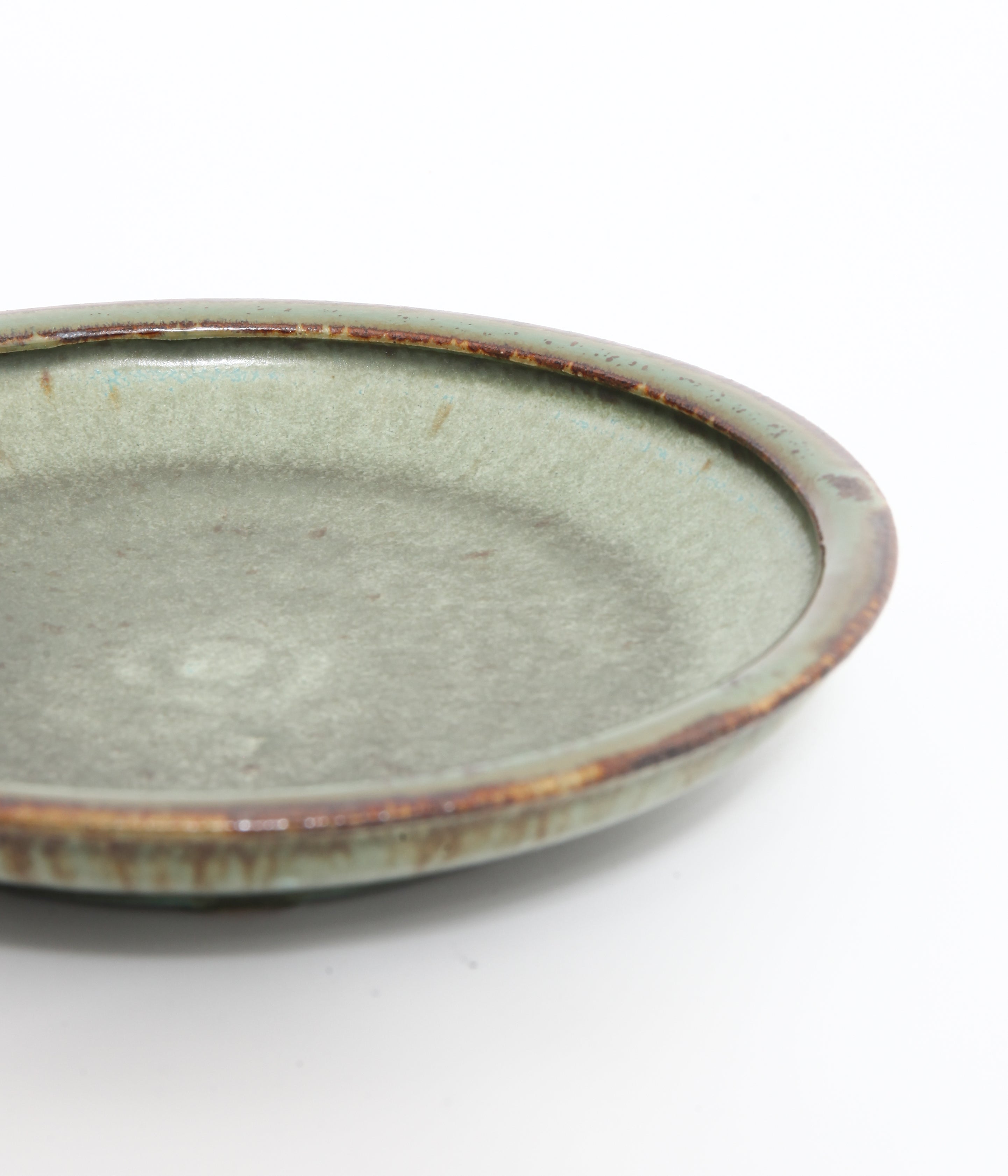 大沼道行 緑釉 丸皿 大沼道行 緑釉 丸皿 POTTERY – LAFUNQUE