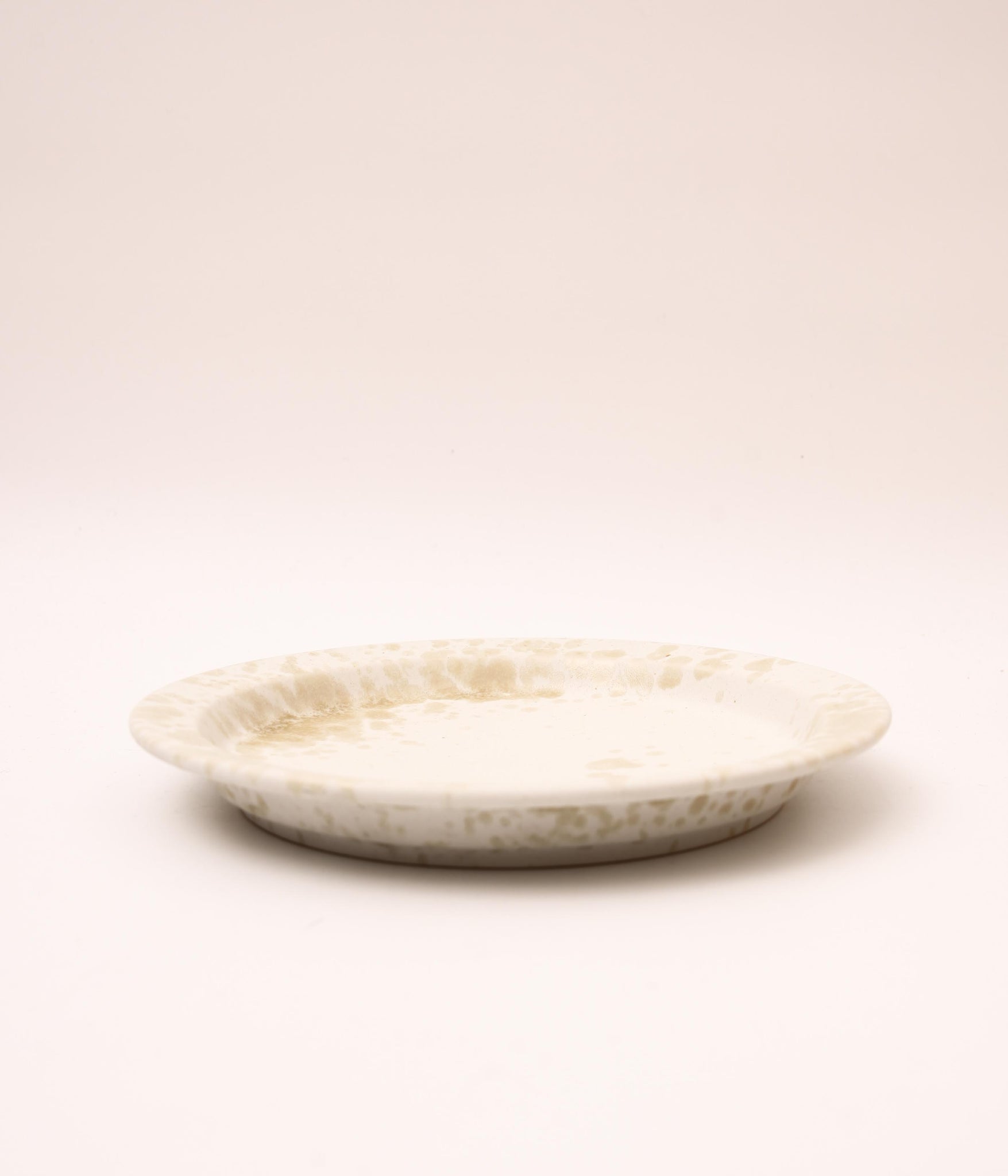 REDUCTION FACTORY / ANGULAR PLATE M (ECRU WHITE)