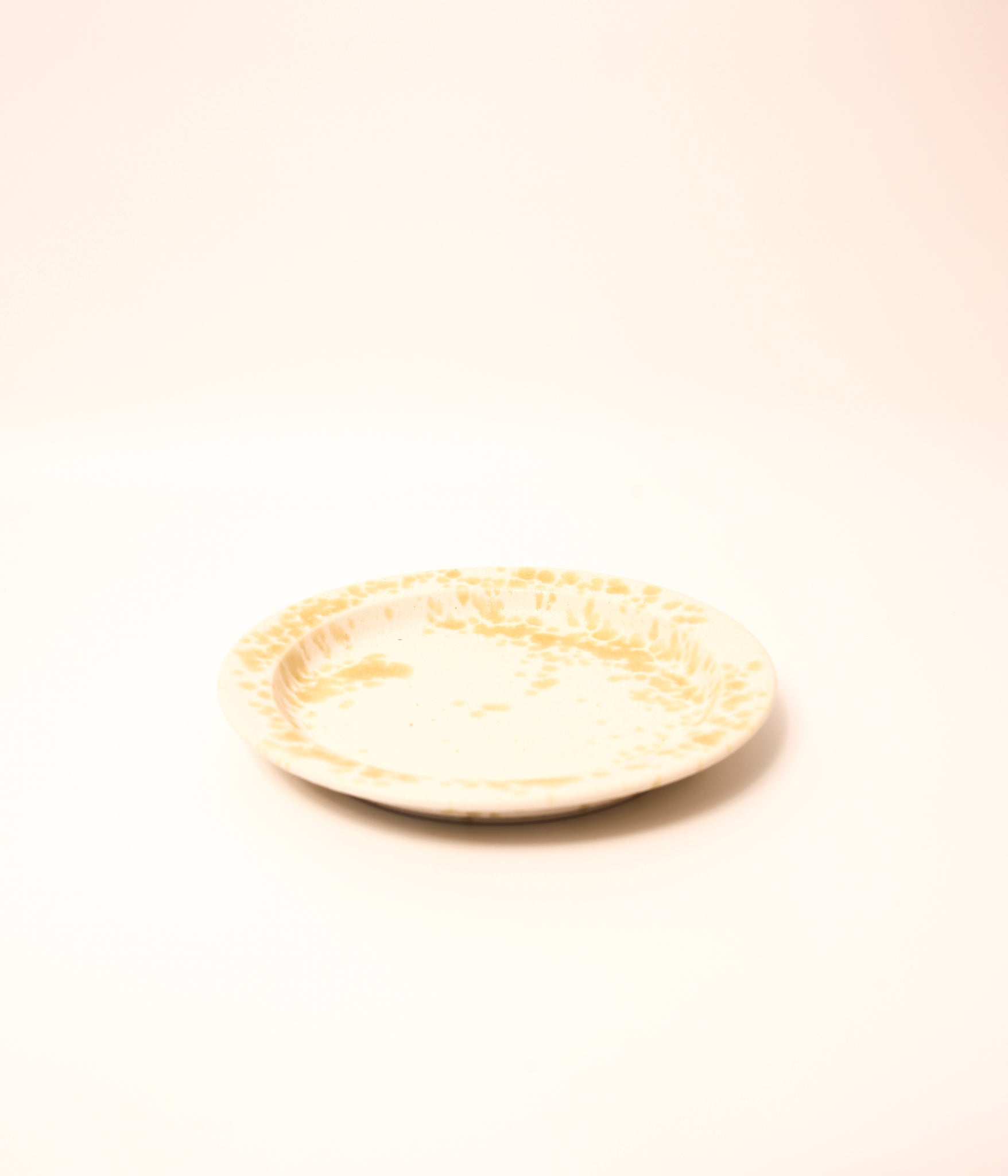 REDUCTION FACTORY / ANGULAR PLATE S (ECRU WHITE)