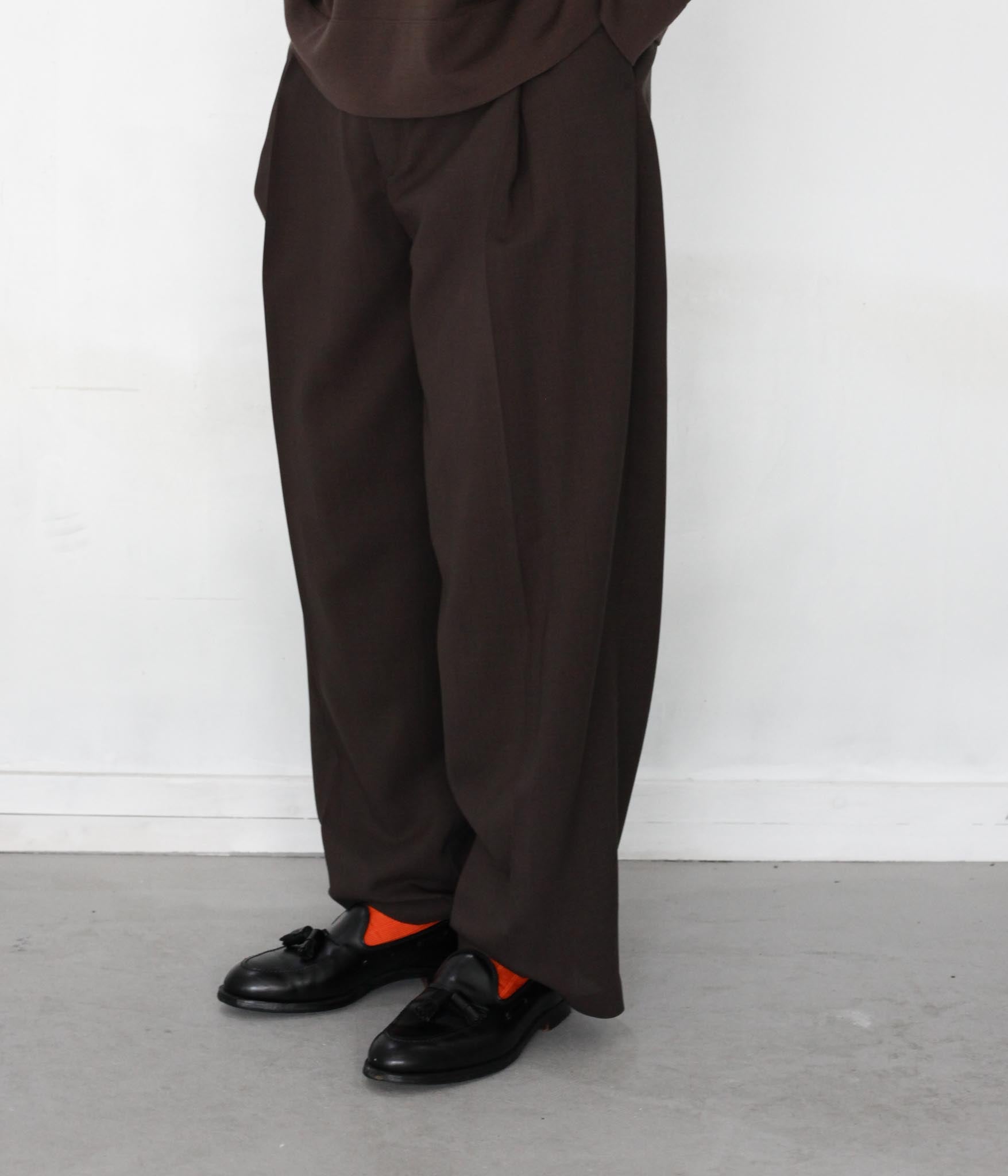 BISOWN / Super120's WOOL PLEATS TUCK SLACKS (BROWN) – LAFUNQUE